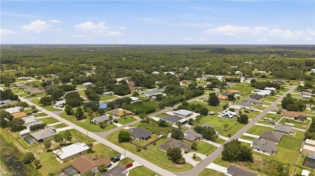 6421 Castlewood CIR, Fort Myers, FL 33905