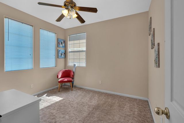 1085 Stanford Avenue, Madera, CA 93637