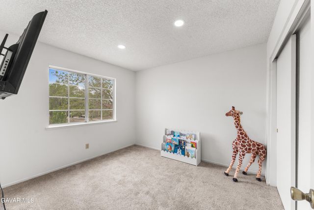 3300 W Ave J 3, Lancaster, CA 93536