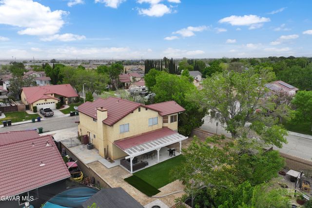 3300 W Ave J 3, Lancaster, CA 93536