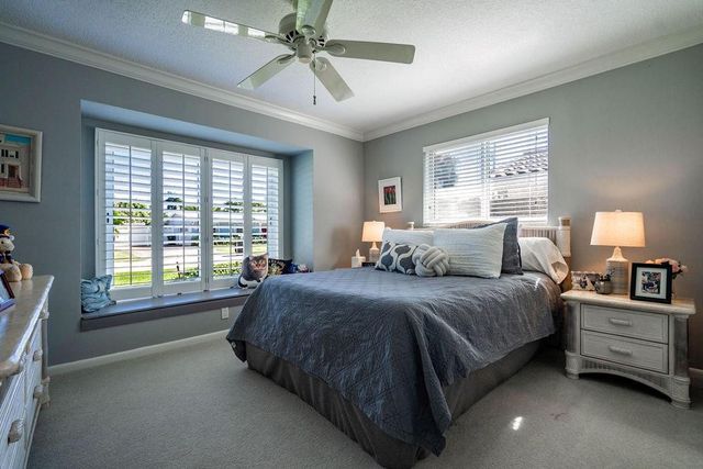 4461 NE 27th Avenue, Lighthouse Point, FL 33064