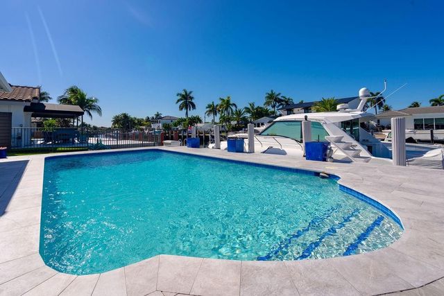 4461 NE 27th Avenue, Lighthouse Point, FL 33064