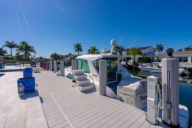 4461 NE 27th Avenue, Lighthouse Point, FL 33064