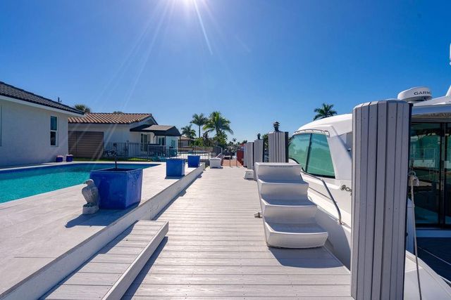 4461 NE 27th Avenue, Lighthouse Point, FL 33064