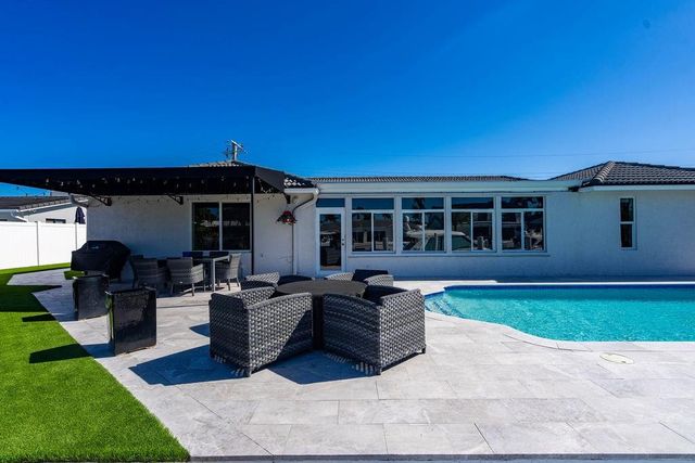 4461 NE 27th Avenue, Lighthouse Point, FL 33064