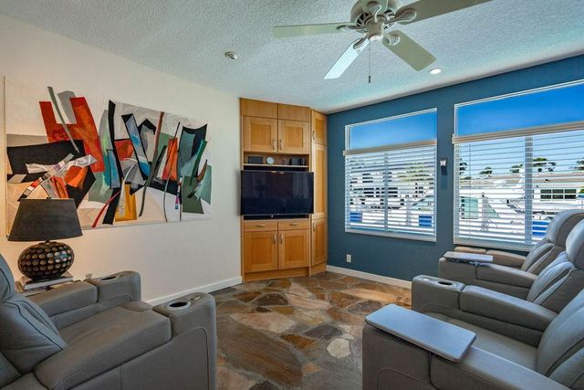 4461 NE 27th Avenue, Lighthouse Point, FL 33064