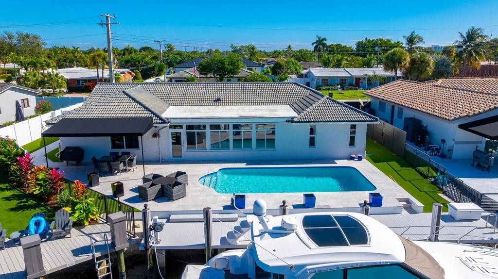 4461 NE 27th Avenue, Lighthouse Point, FL 33064