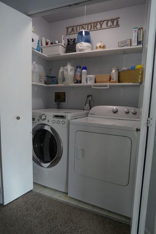 1337 Eastwood Drive, Aurora, IL 60506