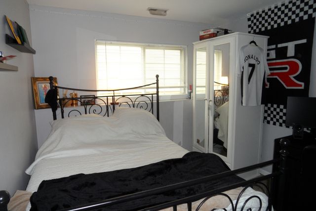 1337 Eastwood Drive, Aurora, IL 60506