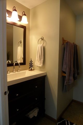 1337 Eastwood Drive, Aurora, IL 60506