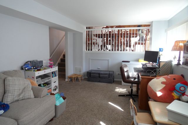 1337 Eastwood Drive, Aurora, IL 60506