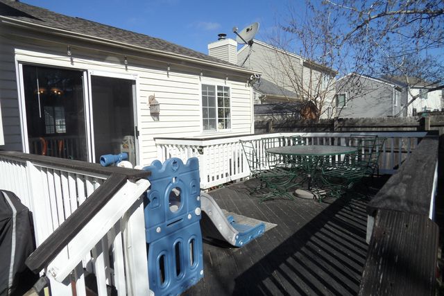 1337 Eastwood Drive, Aurora, IL 60506