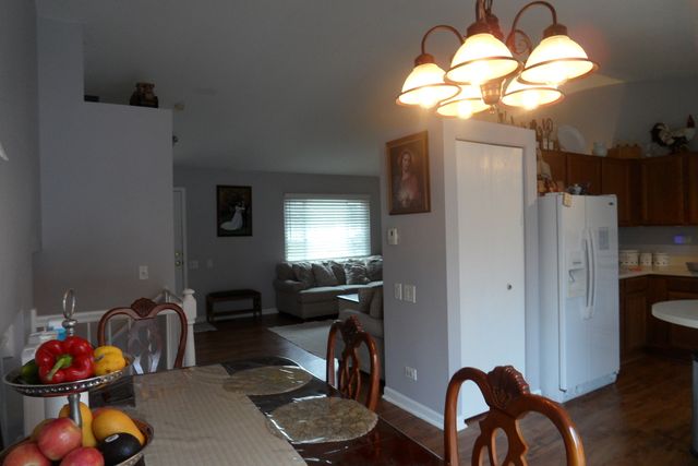 1337 Eastwood Drive, Aurora, IL 60506