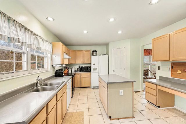 1069 Valley Wood Drive, Union Twp, OH 45103