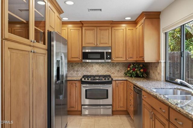 6219 Loma Vista Road, Ventura, CA 93003