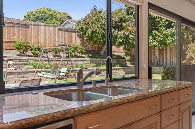 6219 Loma Vista Road, Ventura, CA 93003