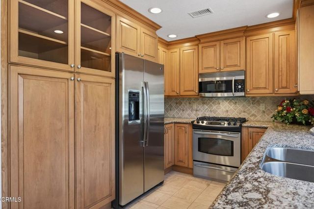 6219 Loma Vista Road, Ventura, CA 93003