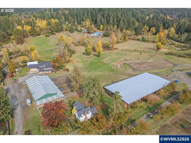 13492 S Warnock Rd, Oregon City, OR 97045