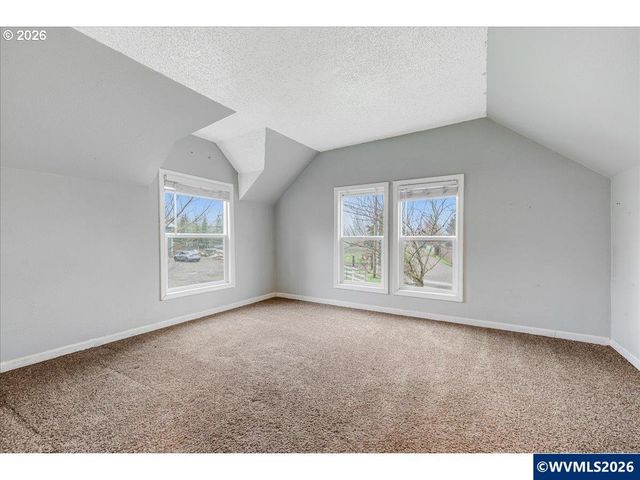 13492 S Warnock Rd, Oregon City, OR 97045