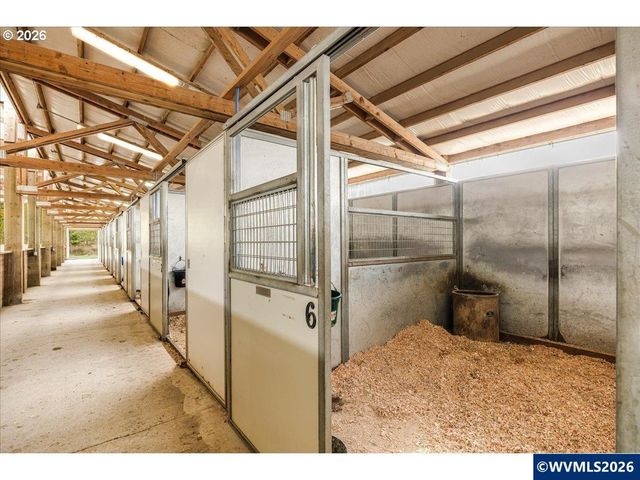 13492 S Warnock Rd, Oregon City, OR 97045