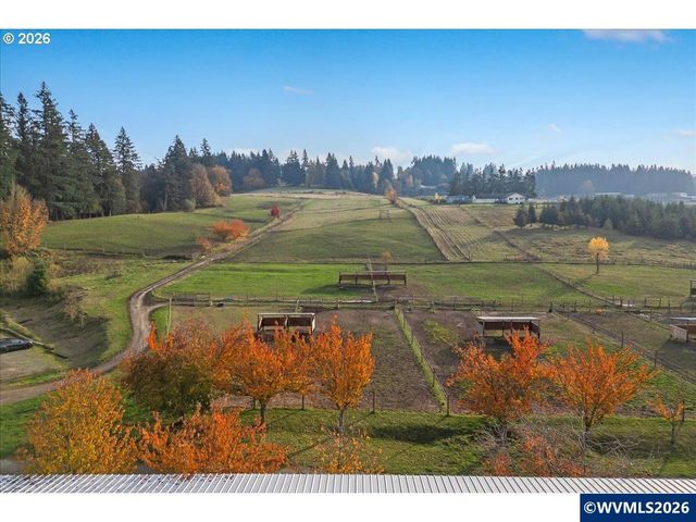 13492 S Warnock Rd, Oregon City, OR 97045