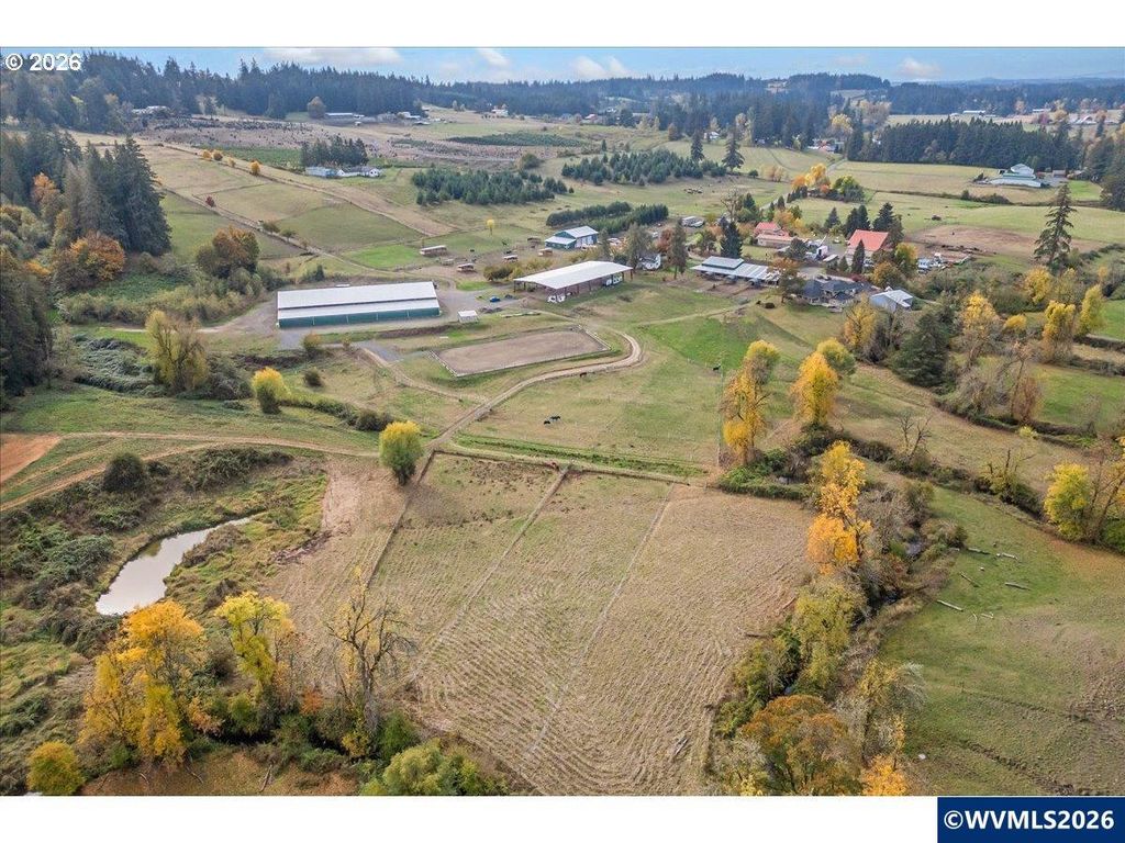 13492 S Warnock Rd, Oregon City, OR 97045