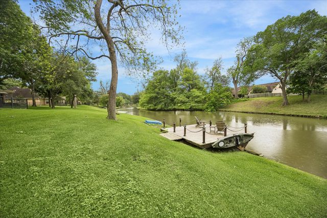 5107 Westerdale Drive, Fulshear, TX 77441