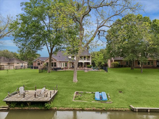 5107 Westerdale Drive, Fulshear, TX 77441