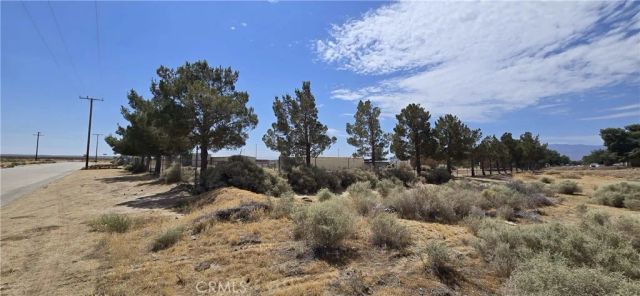 17900 Mossdale, Lancaster, CA 93535