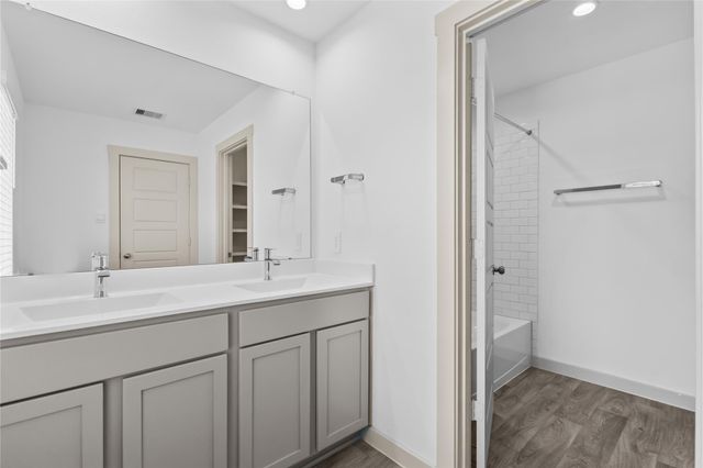2905 Highgate Hill Lane, Houston, TX 77047