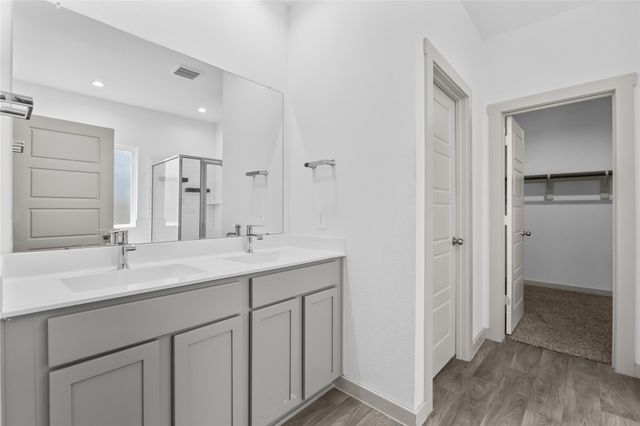 2905 Highgate Hill Lane, Houston, TX 77047