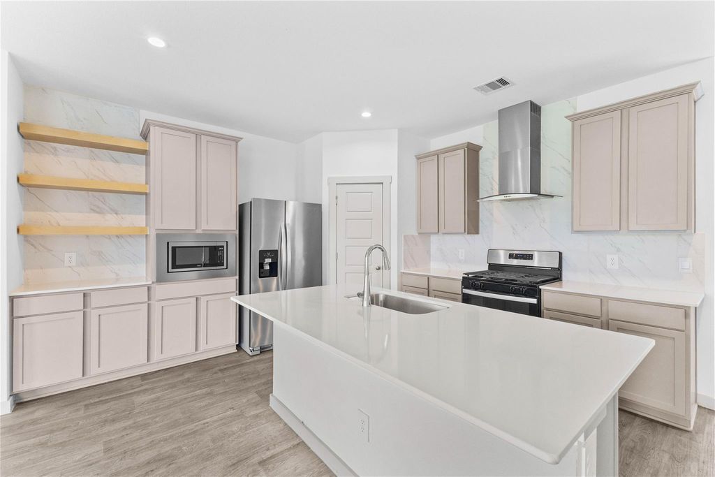 2905 Highgate Hill Lane, Houston, TX 77047