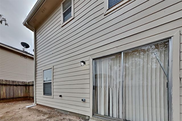 11802 Rolling Stream Drive, Tomball, TX 77375