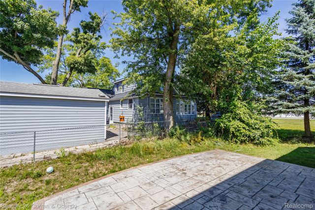 13985 Breakfast Drive, Redford Charter Township, MI 48239