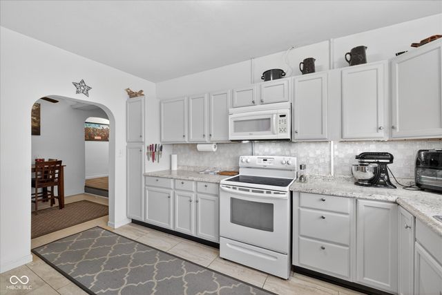 117 S Walnut Street, Ellettsville, IN 47429