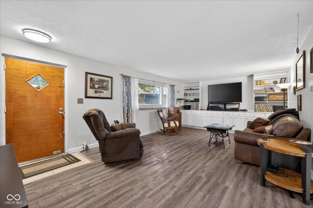 117 S Walnut Street, Ellettsville, IN 47429