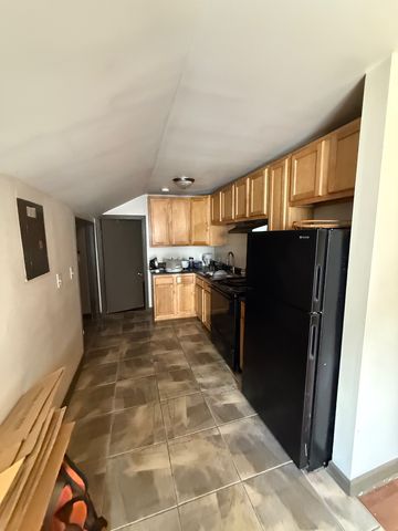 1123 N 6th St, Nashville, TN 37207