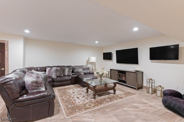 305 Green Rd, Sparta Twp., NJ 07871