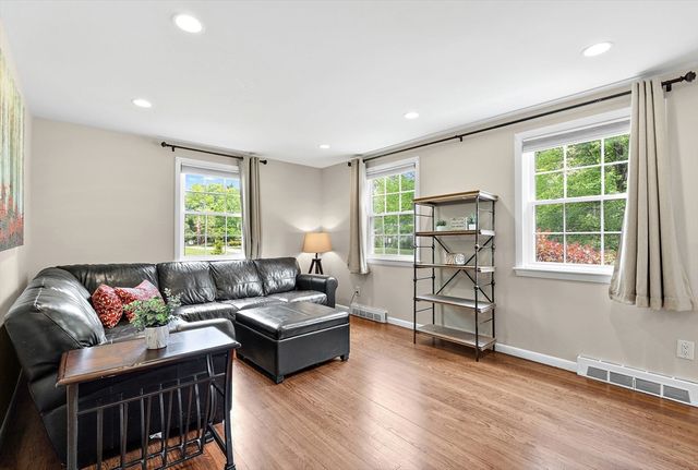 113 Andrew Ln, Hanson, MA 02341