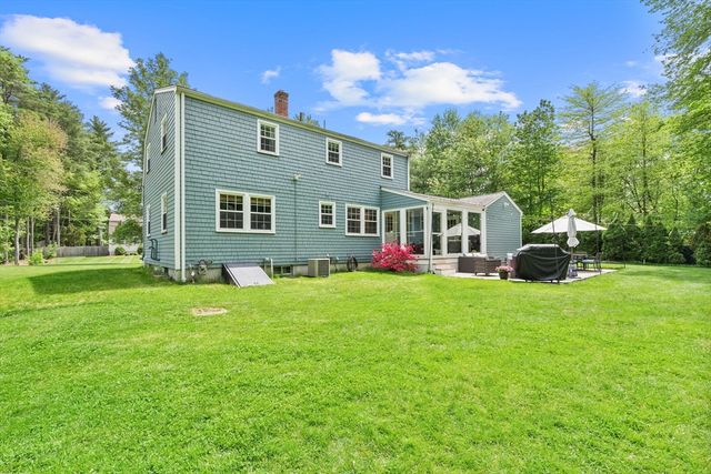 113 Andrew Ln, Hanson, MA 02341