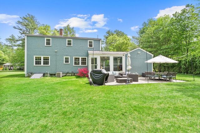 113 Andrew Ln, Hanson, MA 02341