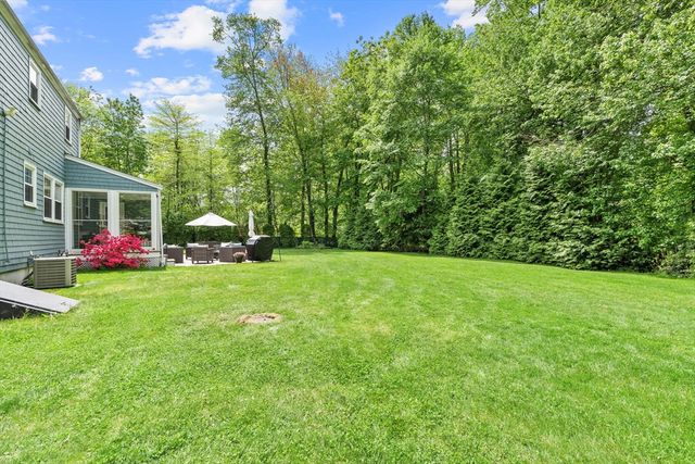 113 Andrew Ln, Hanson, MA 02341