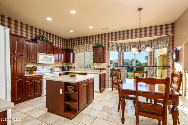 41779 W MANO Place, Maricopa, AZ 85138