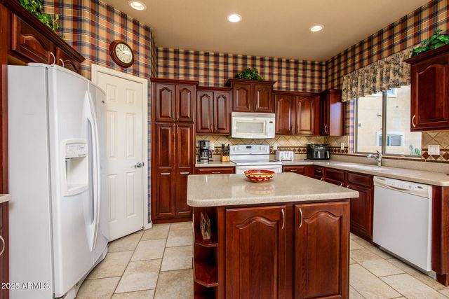 41779 W MANO Place, Maricopa, AZ 85138