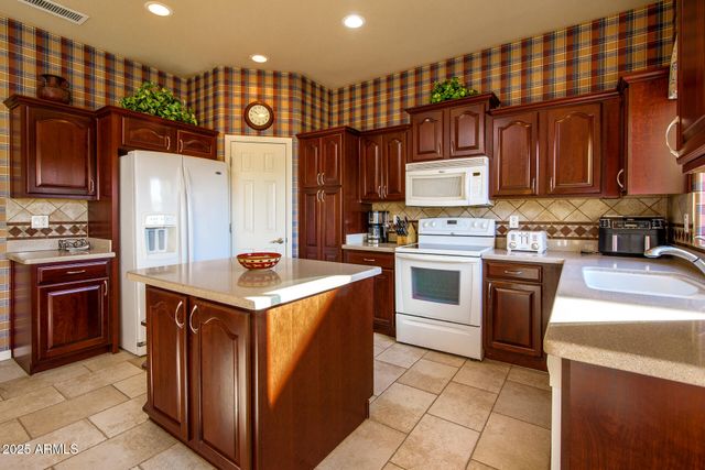 41779 W MANO Place, Maricopa, AZ 85138