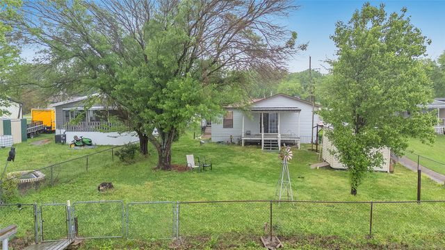 318 Overlook Trail, Gun Barrel City, TX 75156