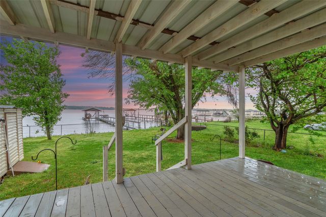 318 Overlook Trail, Gun Barrel City, TX 75156