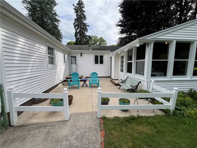 53 Cullens, Pittsford, NY 14534