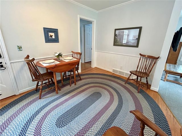 53 Cullens, Pittsford, NY 14534