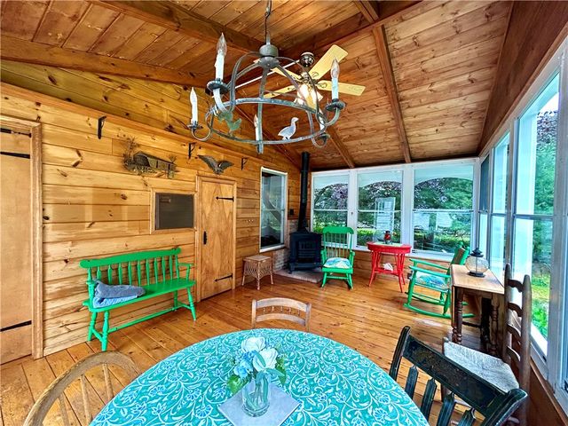 53 Cullens, Pittsford, NY 14534